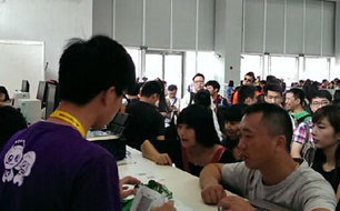 高校学生助力ChinaJoy遍布会场各个环节