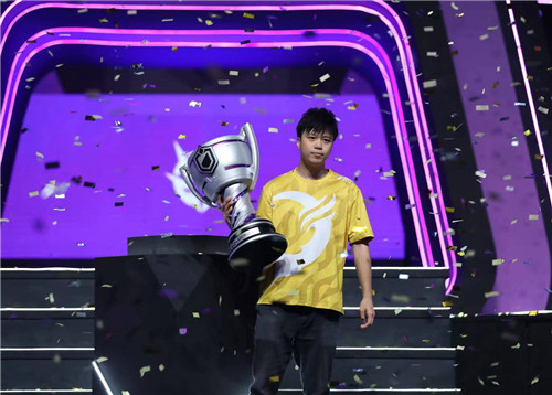 中国LEST选手夺得SWC2023世界总冠军 成就SWC双冠王第一人