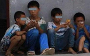 《焦点访谈》报道农村留守儿童沉迷网络游戏